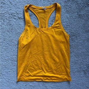 Lululemon Swiftly Tech Tank Race Length Orange sz 6